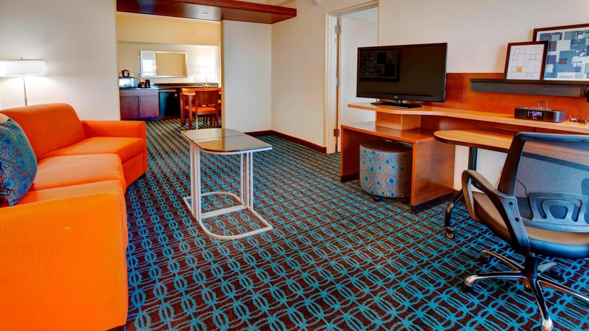 Fairfield Inn & Suites By Marriott דסטין