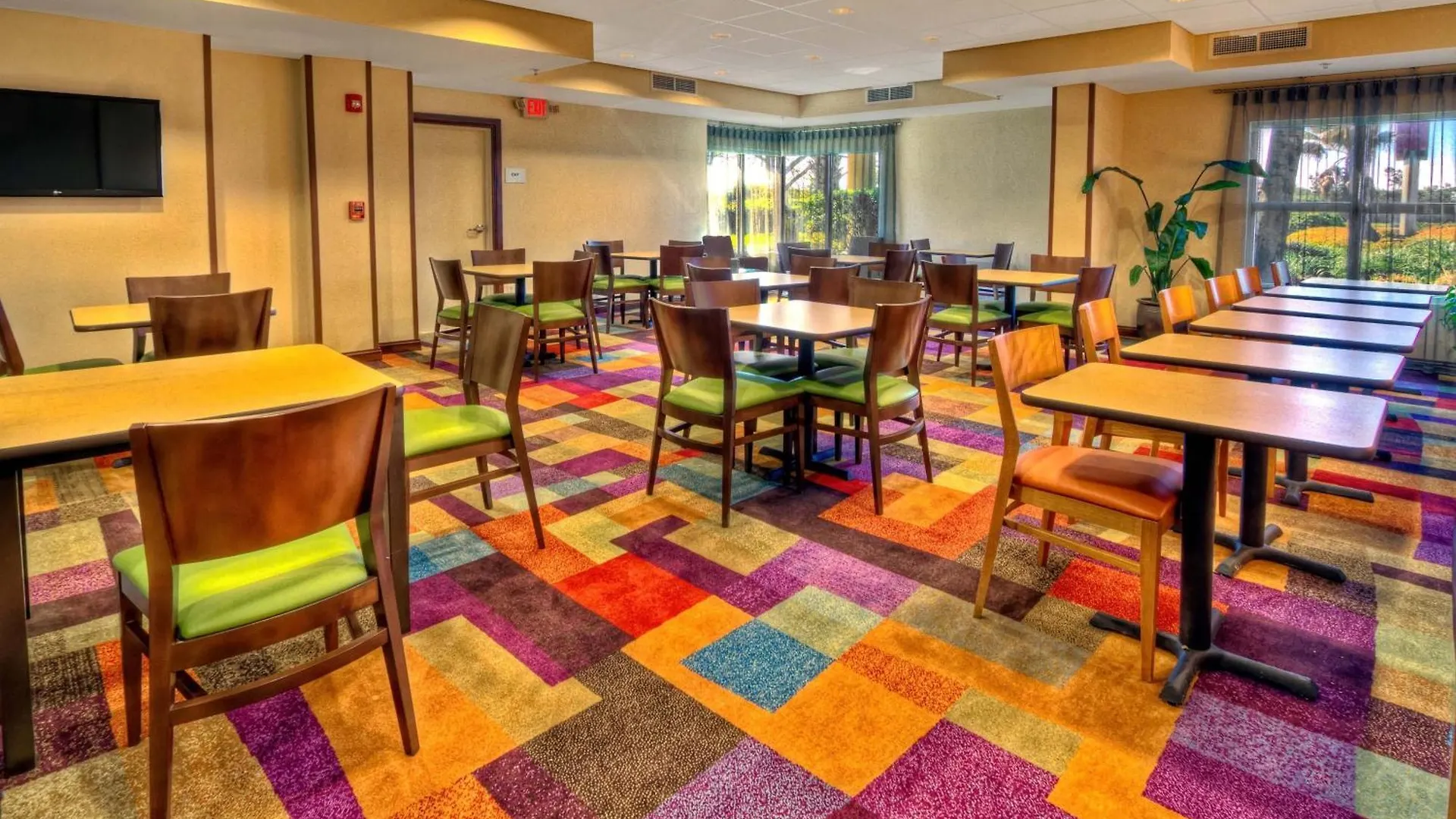 מלון Fairfield Inn & Suites By Marriott דסטין