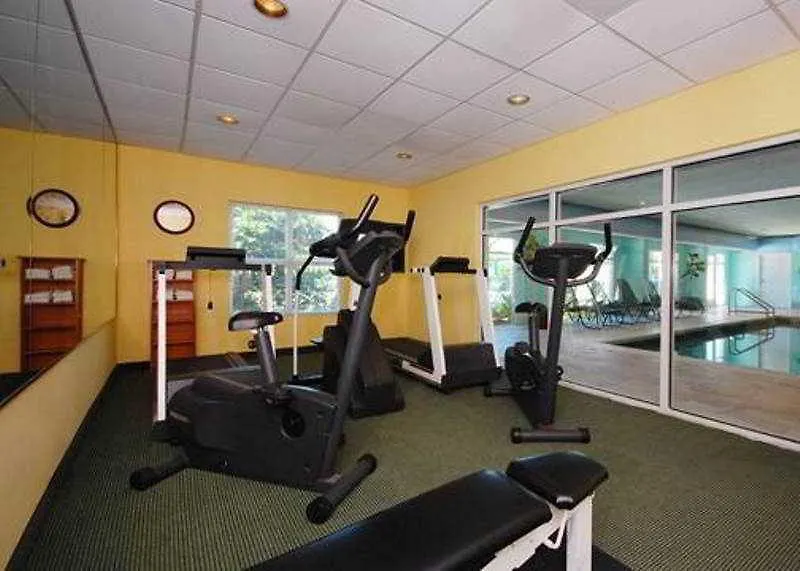 Fairfield Inn & Suites By Marriott דסטין מלון