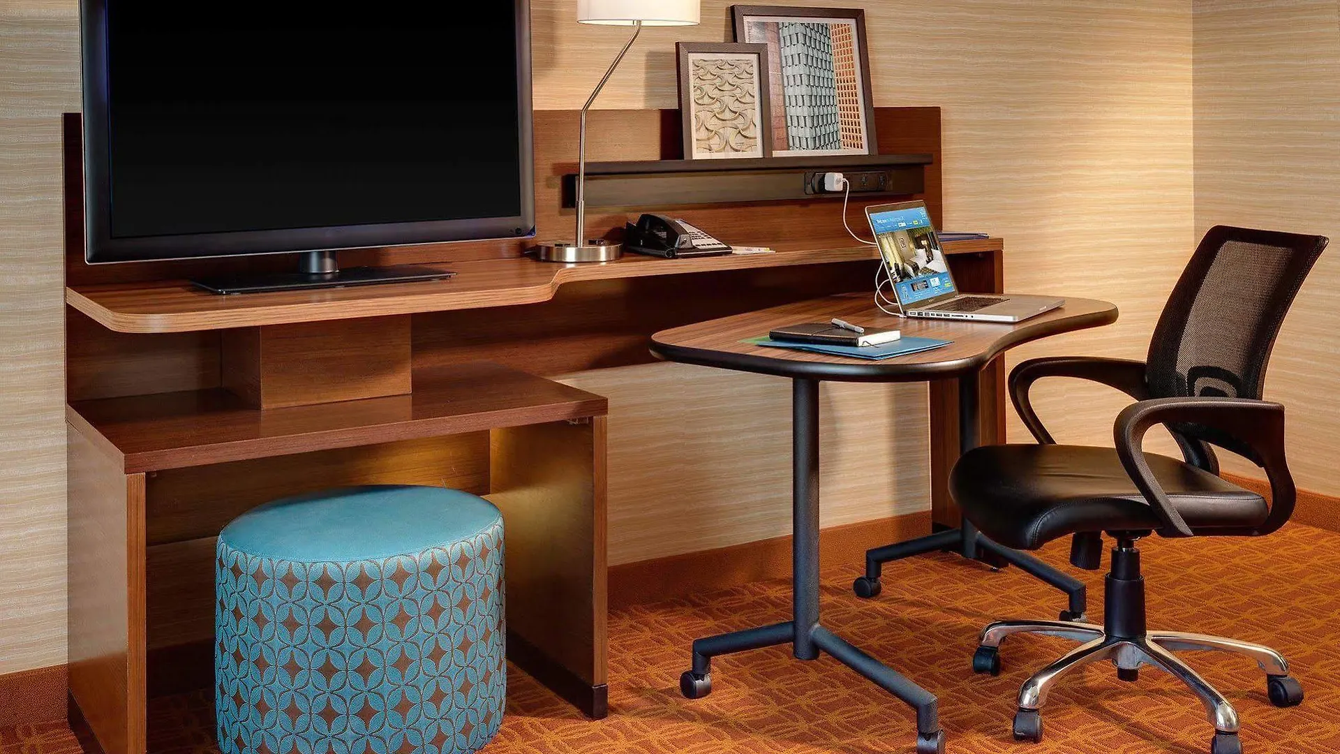 Fairfield Inn & Suites By Marriott דסטין