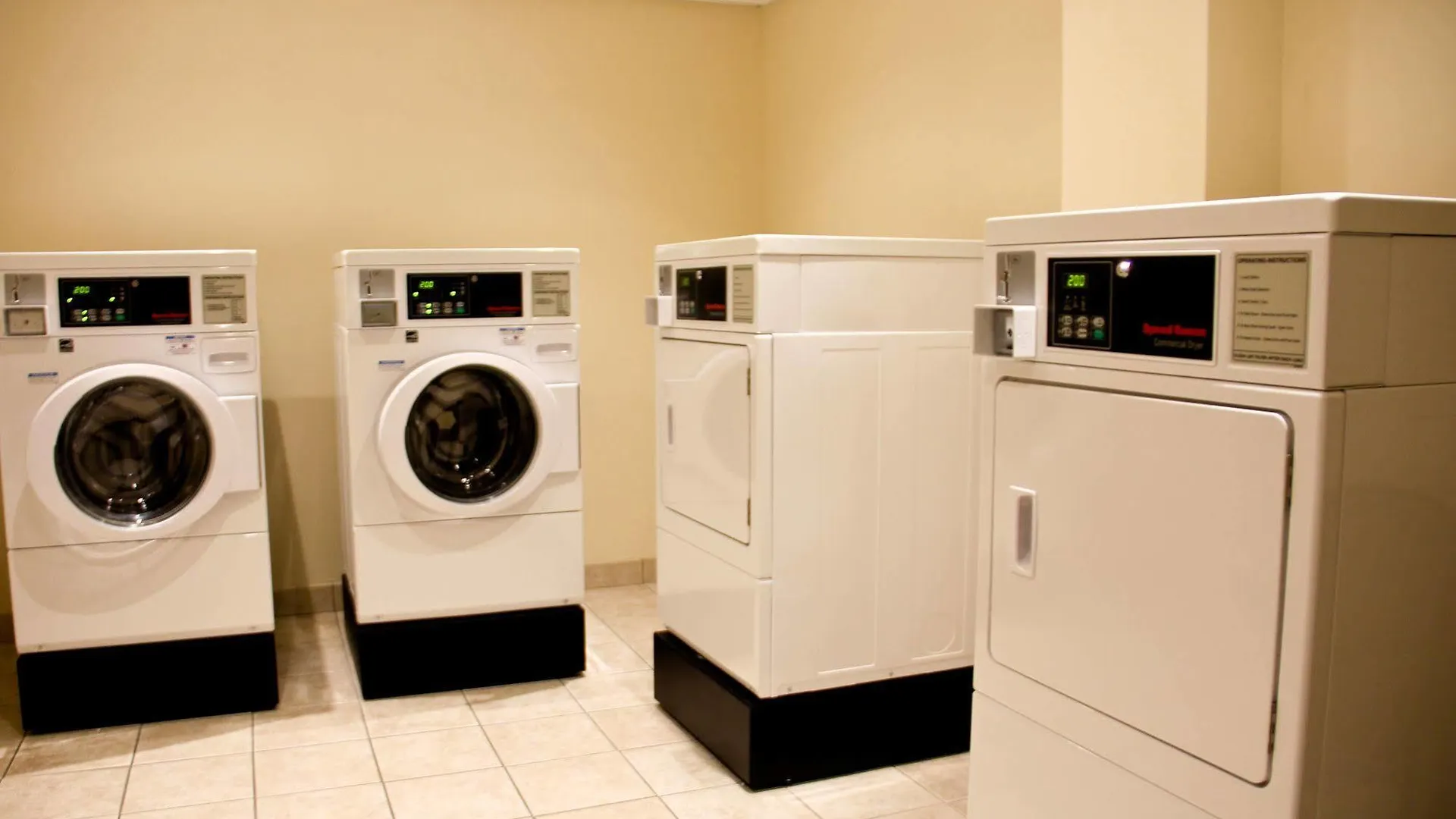 *** מלון Fairfield Inn & Suites By Marriott דסטין ארצות הברית